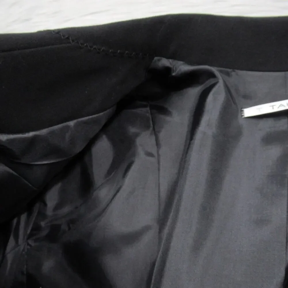 TAHARI Black Three-Button Zigzag Stitch Notch Collar Suit Jacket Blazer Size 14